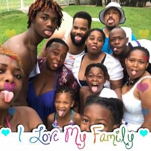 Meet your Posher, Nakia